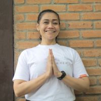 dr. Evy Silviani A., M.M., M.H., AIFO-K., CHA., CH., CHt